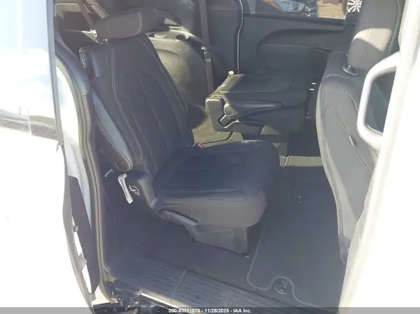 2C4RC1FG0NR123464 2022 CHRYSLER PACIFICA - Image 8