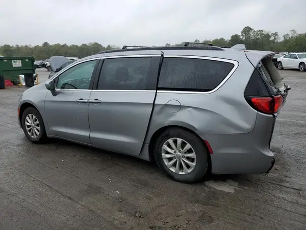 2C4RC1FG1JR108885 2018 CHRYSLER PACIFICA - Image 2