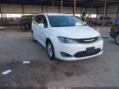2C4RC1FG1JR114489 2018 CHRYSLER PACIFICA