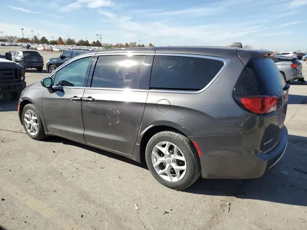 2C4RC1FG1JR123273 2018 CHRYSLER PACIFICA - Image 2