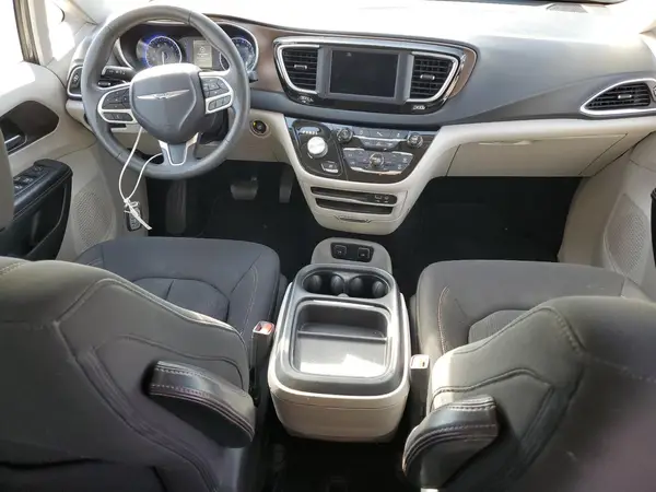 2C4RC1FG1JR123273 2018 CHRYSLER PACIFICA - Image 8