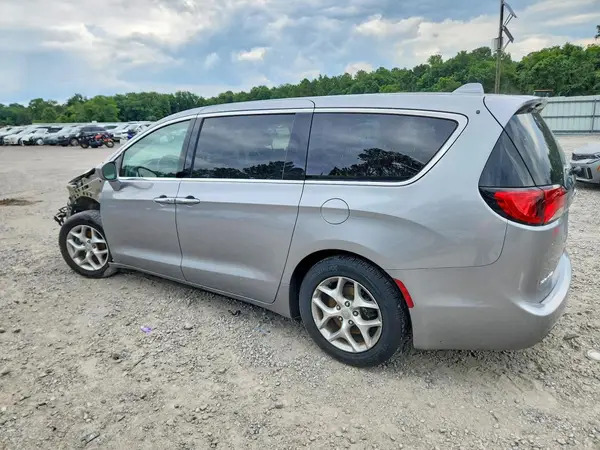 2C4RC1FG1JR128683 2018 CHRYSLER PACIFICA - Image 2