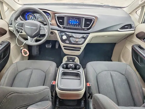 2C4RC1FG1JR128683 2018 CHRYSLER PACIFICA - Image 8