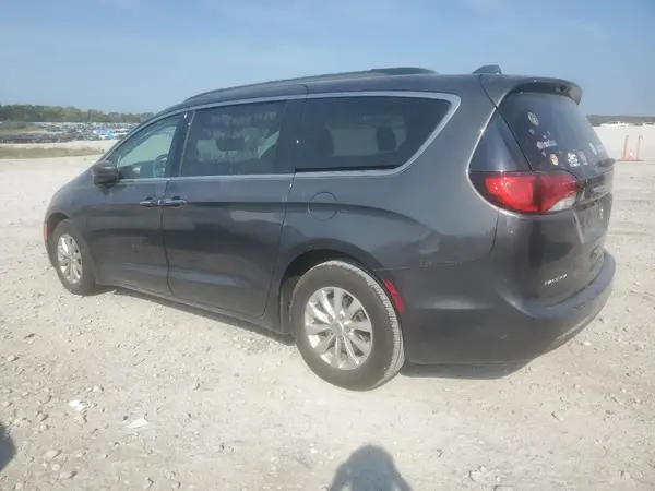 2C4RC1FG1JR157410 2018 CHRYSLER PACIFICA - Image 2
