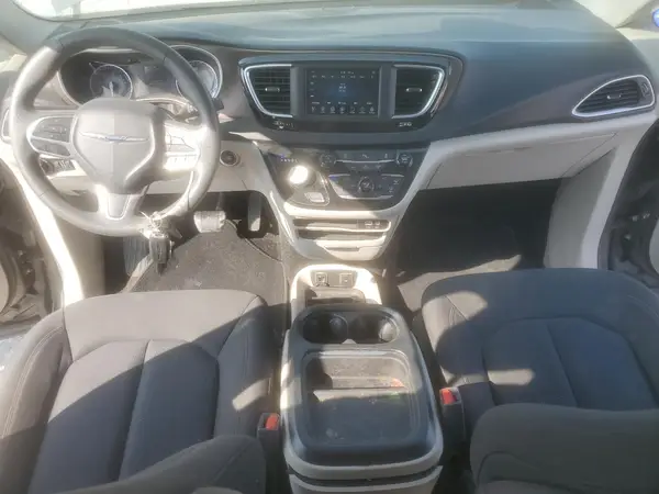 2C4RC1FG1JR157410 2018 CHRYSLER PACIFICA - Image 8