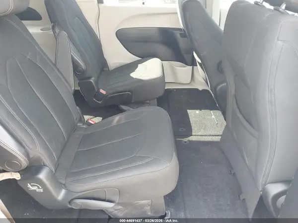 2C4RC1FG1JR163529 2018 CHRYSLER PACIFICA - Image 8