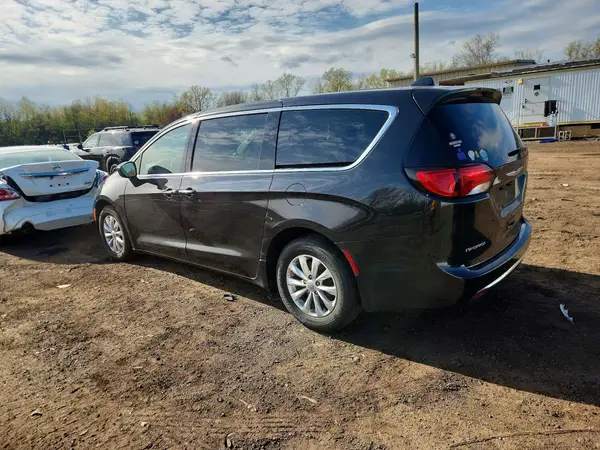2C4RC1FG1JR172022 2018 CHRYSLER PACIFICA - Image 2