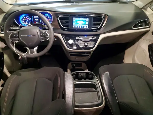 2C4RC1FG1JR182825 2018 CHRYSLER PACIFICA - Image 8