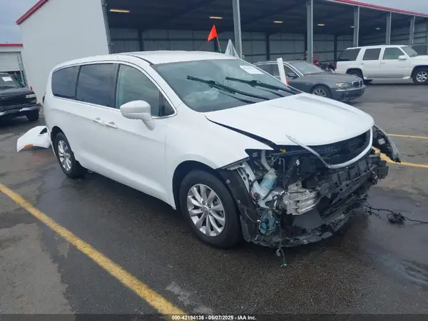 2C4RC1FG1JR271584 2018 CHRYSLER PACIFICA - Image 1