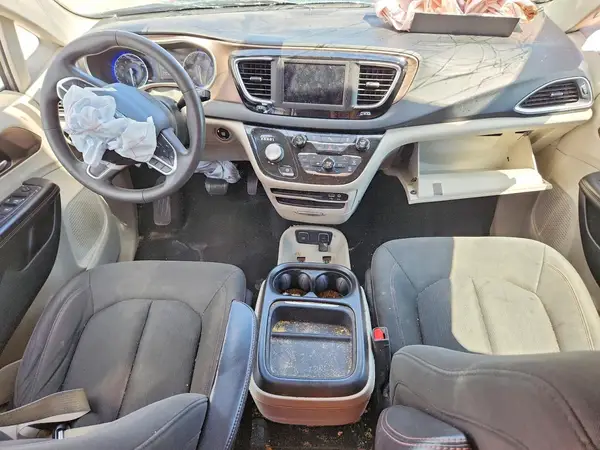 2C4RC1FG1JR277692 2018 CHRYSLER PACIFICA - Image 8