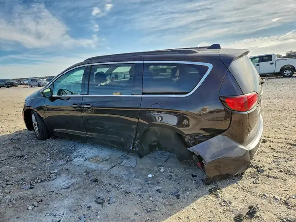 2C4RC1FG1JR292824 2018 CHRYSLER PACIFICA - Image 2