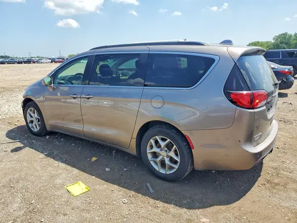 2C4RC1FG1JR316667 2018 CHRYSLER PACIFICA - Image 2