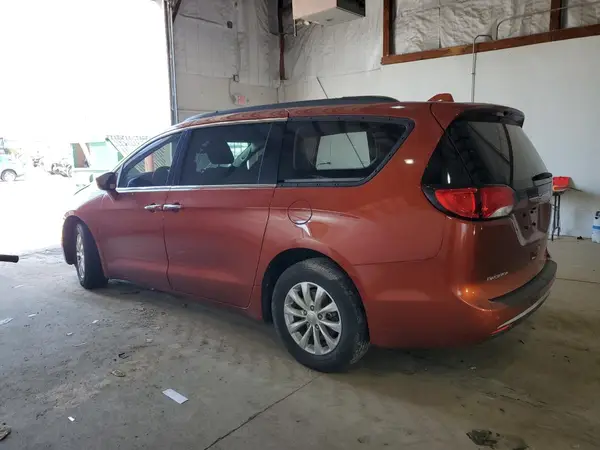 2C4RC1FG1JR354951 2018 CHRYSLER PACIFICA - Image 2
