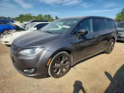 2C4RC1FG1JR357915 2018 CHRYSLER PACIFICA