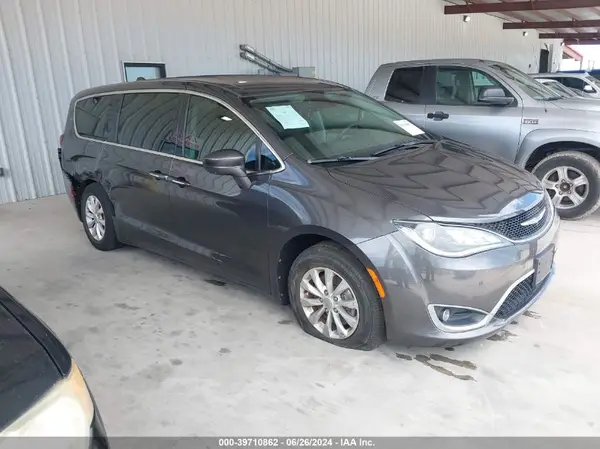2C4RC1FG1KR528857 2019 CHRYSLER PACIFICA - Image 1