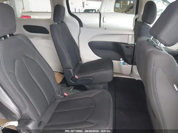 2C4RC1FG1KR528857 2019 CHRYSLER PACIFICA - Image 8