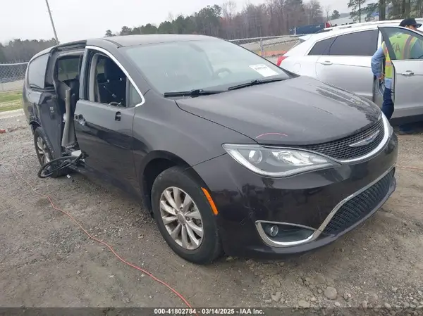 2C4RC1FG1KR541611 2019 CHRYSLER PACIFICA - Image 1