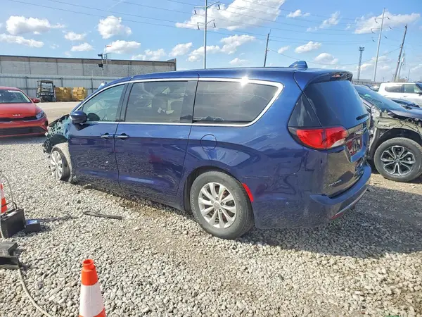 2C4RC1FG1KR559512 2019 CHRYSLER PACIFICA - Image 2