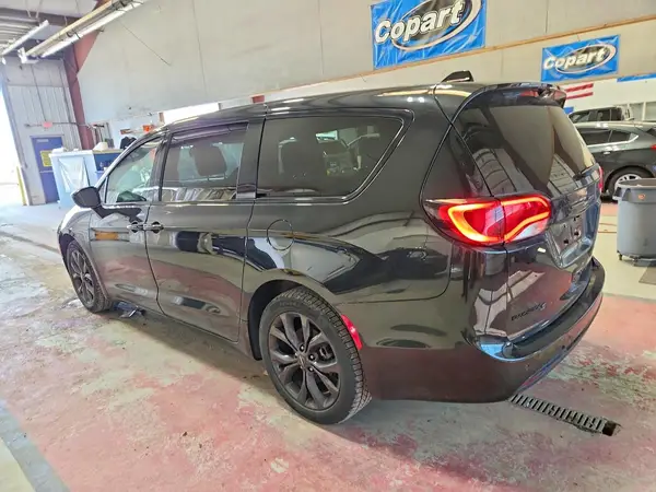 2C4RC1FG1KR567433 2019 CHRYSLER PACIFICA - Image 2