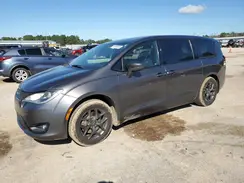 2C4RC1FG1KR573880 2019 CHRYSLER PACIFICA