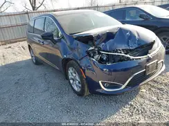 2C4RC1FG1KR582207 2019 CHRYSLER PACIFICA