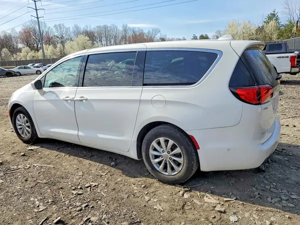 2C4RC1FG1KR588900 2019 CHRYSLER PACIFICA - Image 2
