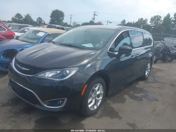 2C4RC1FG1KR628425 2019 CHRYSLER PACIFICA - Image 2