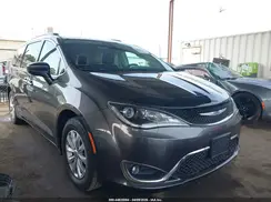 2C4RC1FG1KR644219 2019 CHRYSLER PACIFICA