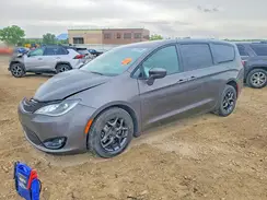 2C4RC1FG1KR653261 2019 CHRYSLER PACIFICA