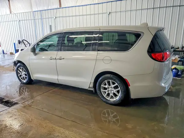 2C4RC1FG1LR106136 2020 CHRYSLER PACIFICA - Image 2
