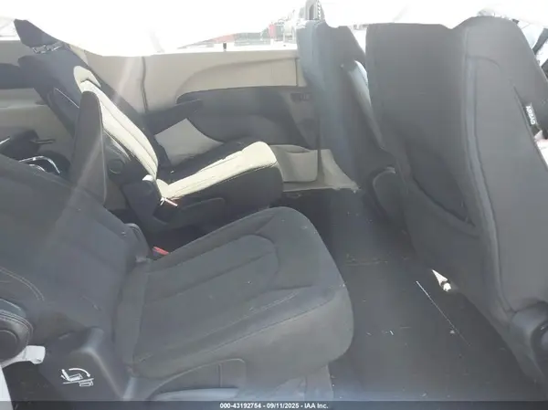 2C4RC1FG1LR135488 2020 CHRYSLER PACIFICA - Image 8