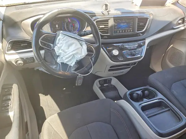 2C4RC1FG1LR209993 2020 CHRYSLER PACIFICA - Image 8