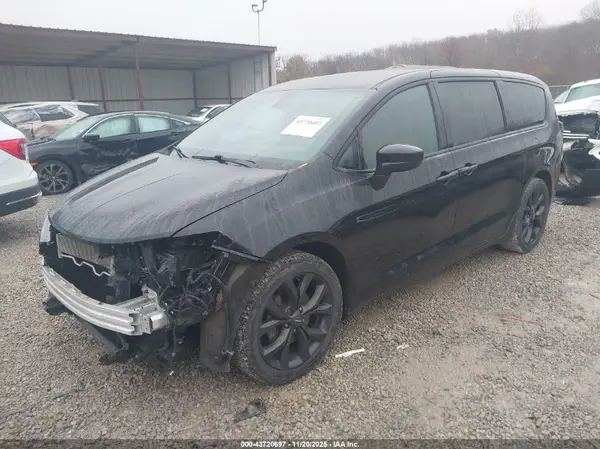 2C4RC1FG1LR223747 2020 CHRYSLER PACIFICA - Image 2