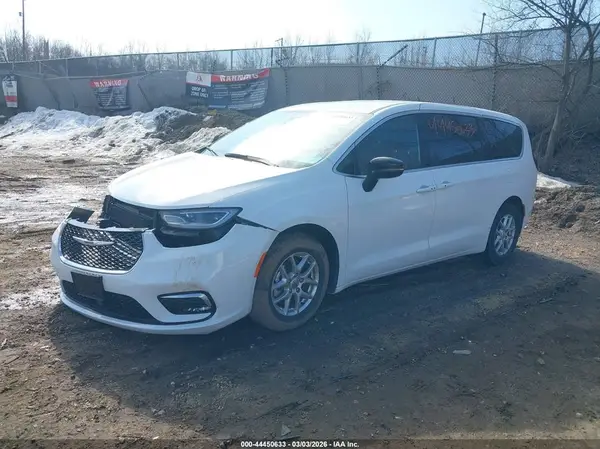 2C4RC1FG1RR159153 2024 CHRYSLER PACIFICA - Image 2