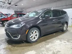 2C4RC1FG2JR109740 2018 CHRYSLER PACIFICA