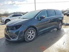 2C4RC1FG2JR117045 2018 CHRYSLER PACIFICA