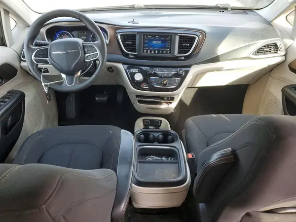 2C4RC1FG2JR117045 2018 CHRYSLER PACIFICA - Image 8