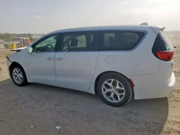 2C4RC1FG2JR122617 2018 CHRYSLER PACIFICA - Image 2