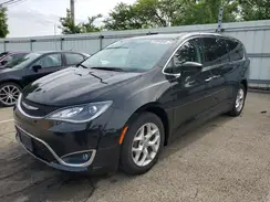 2C4RC1FG2JR122939 2018 CHRYSLER PACIFICA