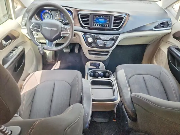 2C4RC1FG2JR122942 2018 CHRYSLER PACIFICA - Image 8