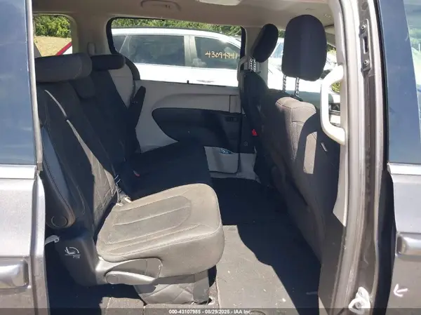 2C4RC1FG2JR126036 2018 CHRYSLER PACIFICA - Image 8
