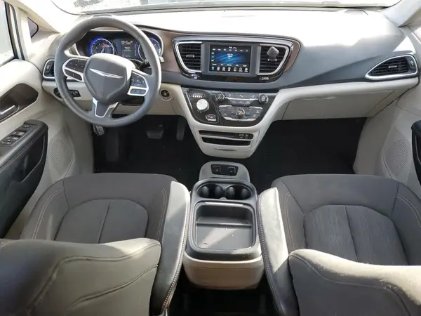 2C4RC1FG2JR126425 2018 CHRYSLER PACIFICA - Image 8