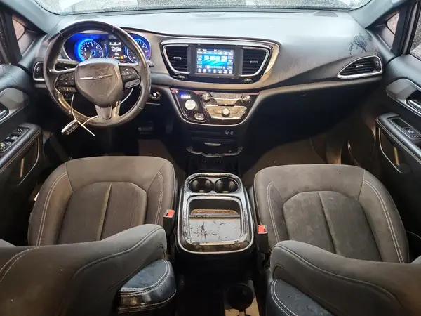 2C4RC1FG2JR204511 2018 CHRYSLER PACIFICA - Image 8