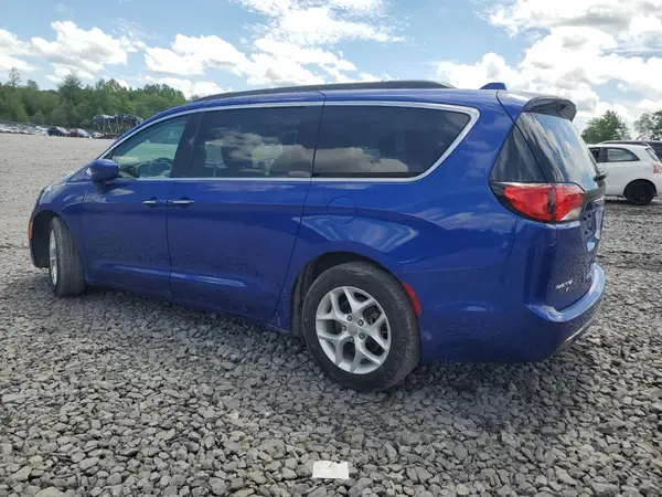2C4RC1FG2JR228128 2018 CHRYSLER PACIFICA - Image 2