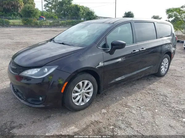 2C4RC1FG2JR289303 2018 CHRYSLER PACIFICA - Image 2