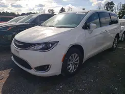 2C4RC1FG2JR339388 2018 CHRYSLER PACIFICA
