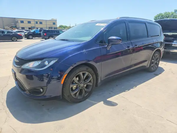 2C4RC1FG2JR352612 2018 CHRYSLER PACIFICA - Image 1