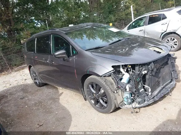 2C4RC1FG2KR532092 2019 CHRYSLER PACIFICA - Image 1