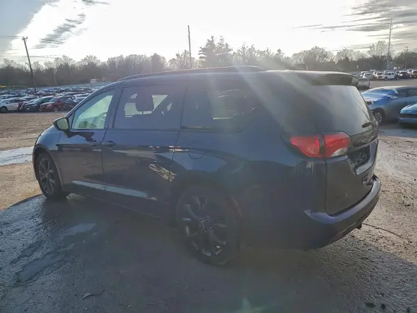 2C4RC1FG2KR554982 2019 CHRYSLER PACIFICA - Image 2