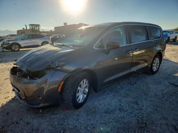 2C4RC1FG2KR561186 2019 CHRYSLER PACIFICA - Image 1